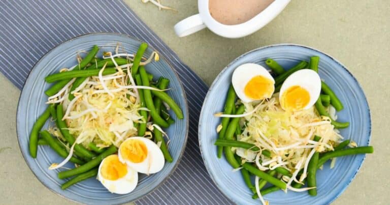 Gado gado met witte kool en sperziebonen